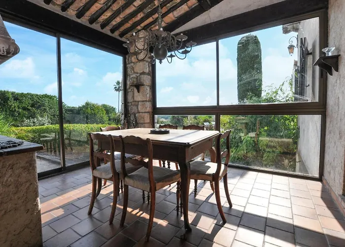 Ferienhaus Lovely In *