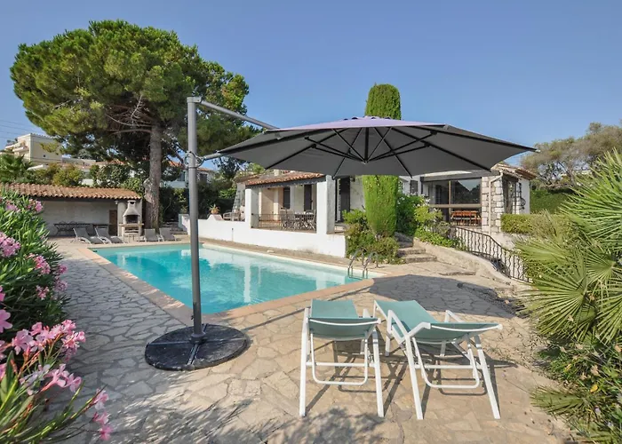 Ferienhaus Lovely In *