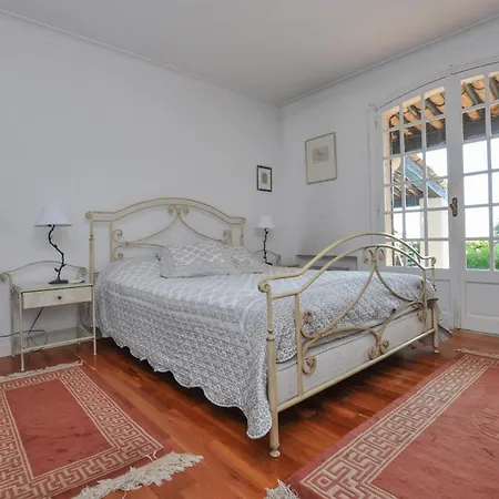 Holiday home Lovely In